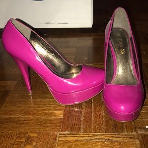 Fuchsia 90’s heels